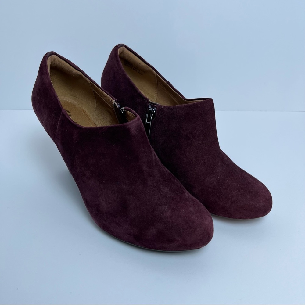 Clarks Artisan Burgundy Ankle Wedge size 7.5